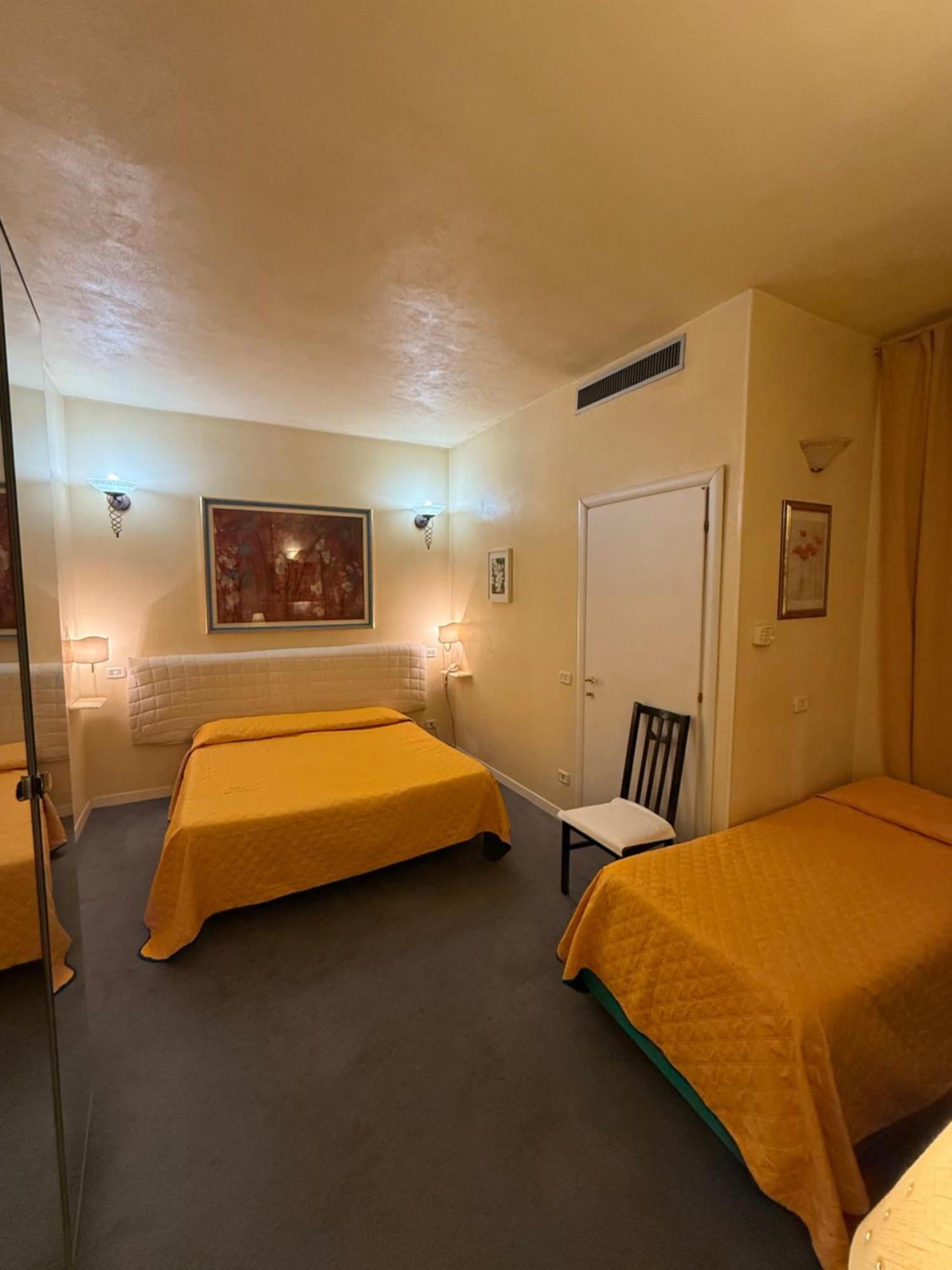 Europa Fiera Rho Hotel Buitenkant foto