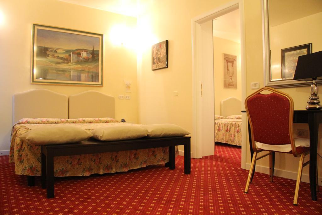 Europa Fiera Rho Hotel Kamer foto